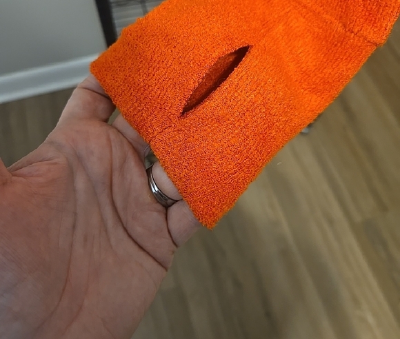 Pressbox Orange and White Crew Neck Sweater with Paw Print NWOT - Picture 7 of 7